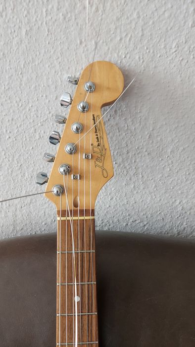 Gitara stratocaster J& D