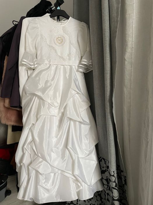 Suknia komunijna 146 cm cały zestaw z akcesoriami