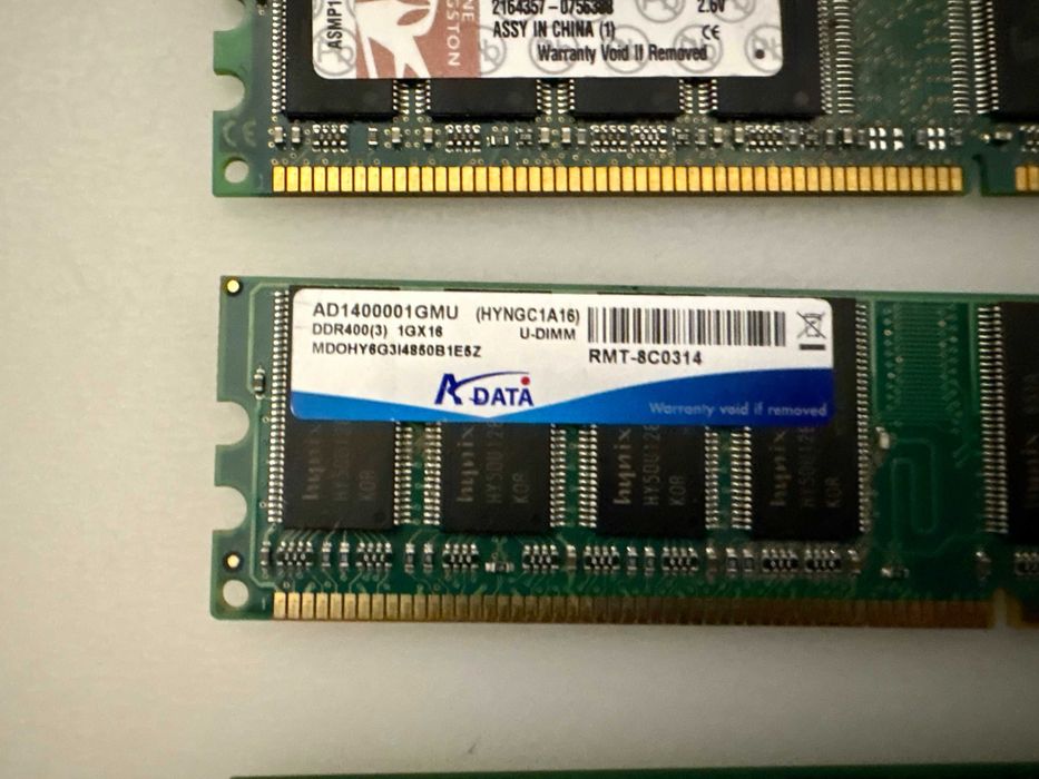 Pamięci RAM DDR-400  - 3szt (2,5GB)