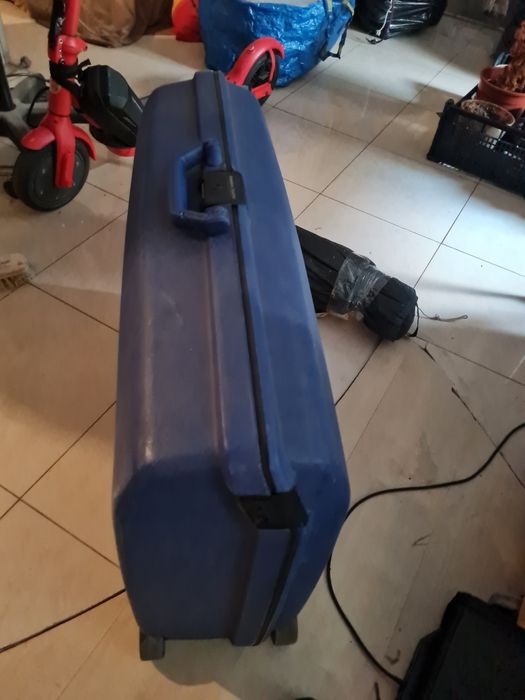 American tourister a la samsonite oyster