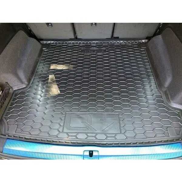 Коврик у багажник  Ауді\ Audi Q7\ Q5\ e-tron\ Q3\ Avto-Gumm