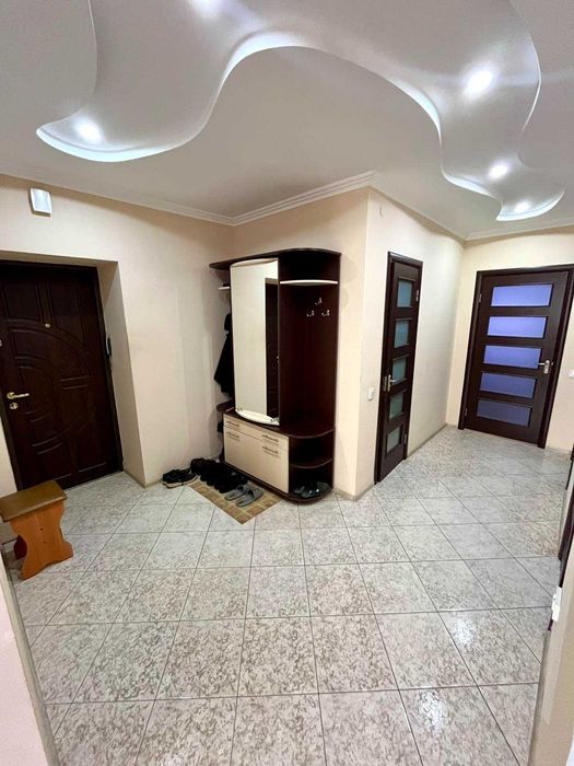 Продаж 3-кім. квартири. вул. Зелена-Жасминова-Новобудова Карпатбуд