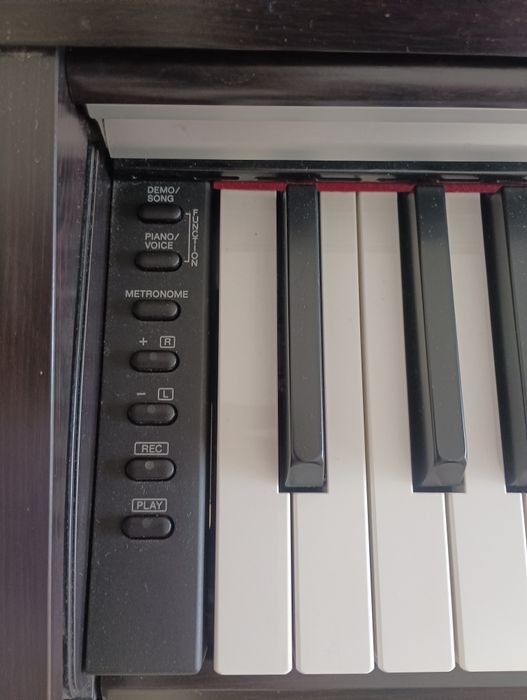 Piano Yamaha ydp 142
