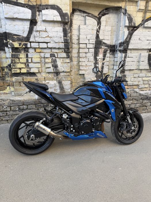 Продам мотоцикл Suxuki GSX-S750