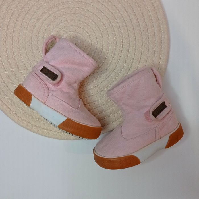 Теплі замшеві черевички від H&M