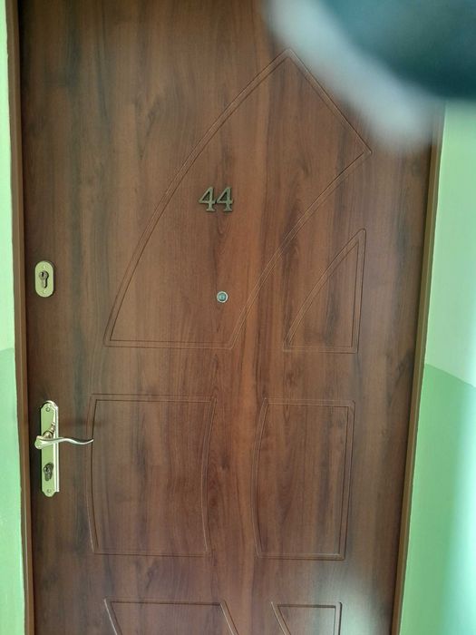 Sprzedam drzwi zewnetrzne 90 cm