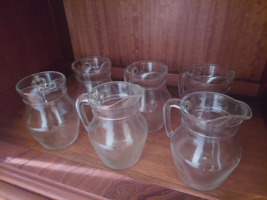 Conjunto 6 jarros para vinho
