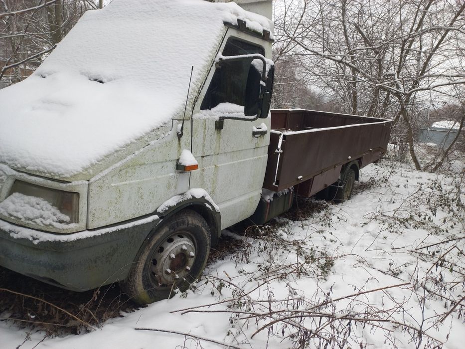 Ивеко 59.12 эвакуатор 5.60х2.35