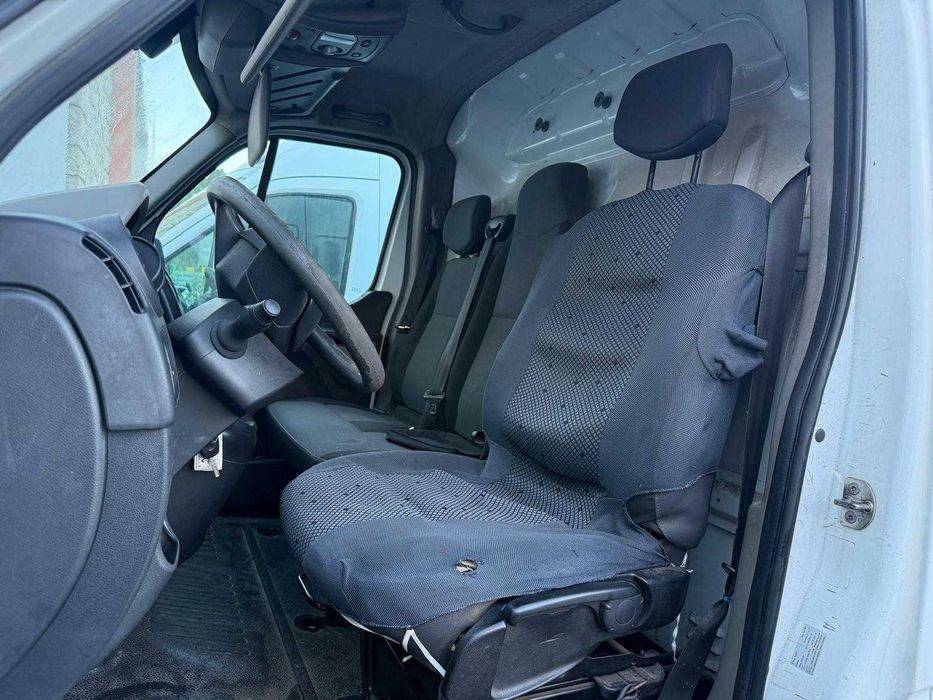 Renault Master 2.3 DCI 125 F3300