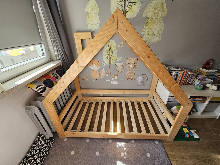 Łóżko dziecięce domek 160x80 + materacyk + podkład