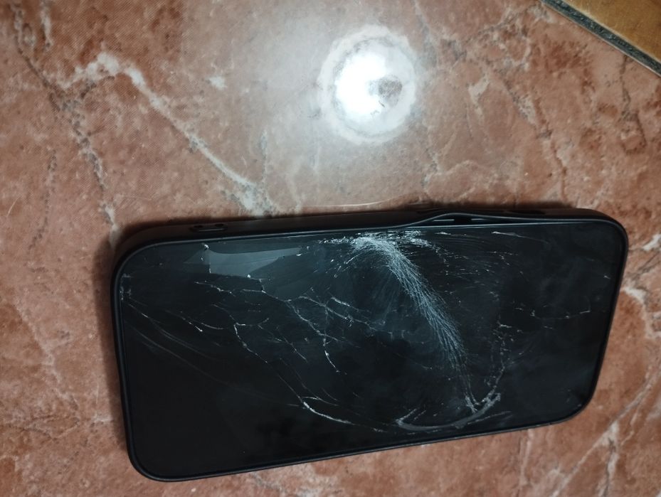 Телефон на запчасти