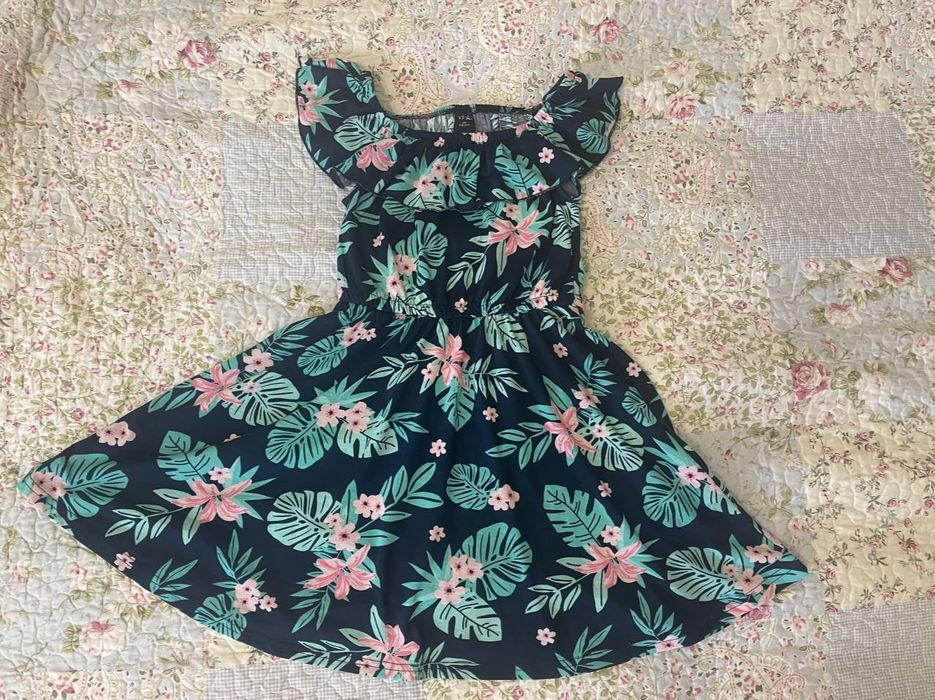 Продам літній сарафан на дівчинку