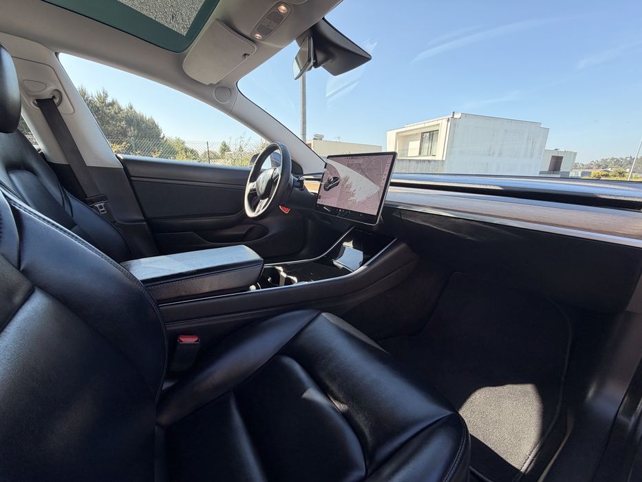 Tesla Model 3 Standard Range Plus RWD