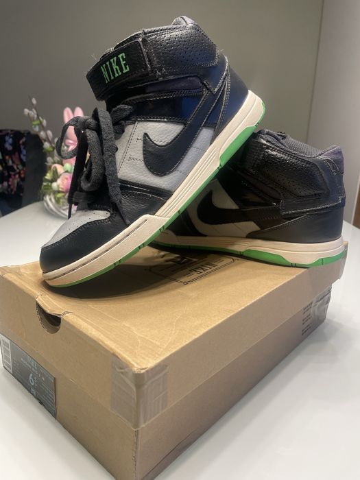Buty Nike Mogan mid 2 JR r.39 24,5cm