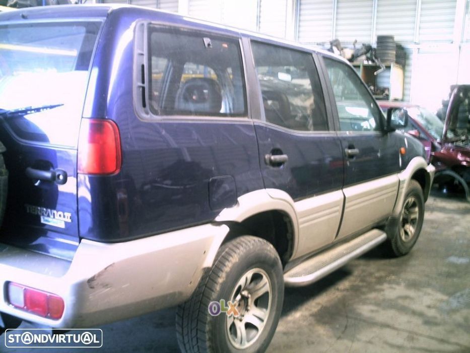 Nissan terreno II 2.7 td longo de 1995 para peças