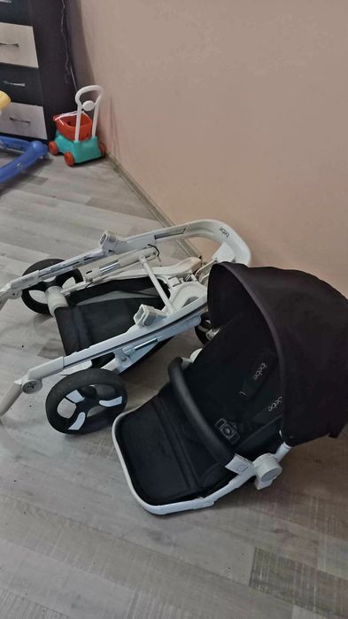Продаю дитячу коляску