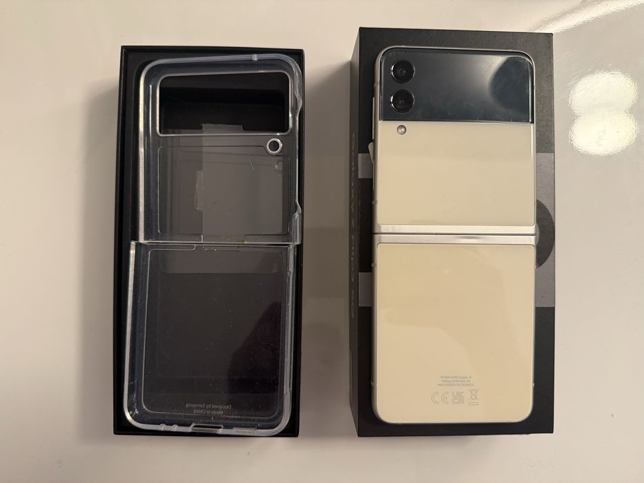 Samsung flip3 8/128
