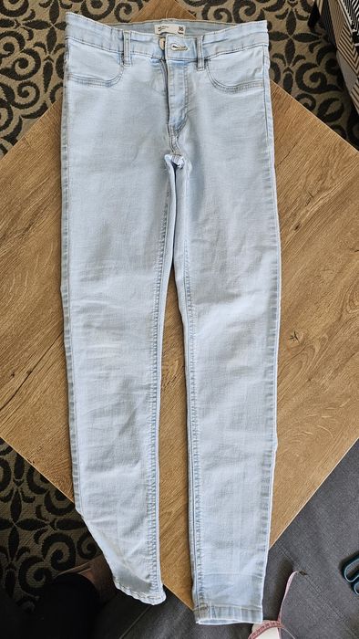 Spodnie jeansowe Sinsay rozm. 36