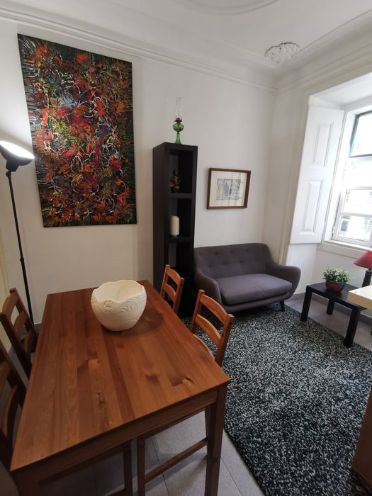 Apartamento Alcântara, T1 - Arrenda-se
