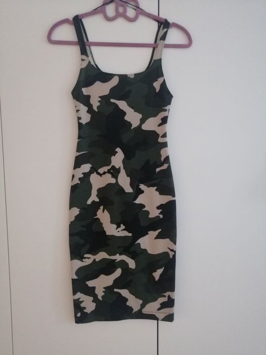 Zara sukienka moro midi