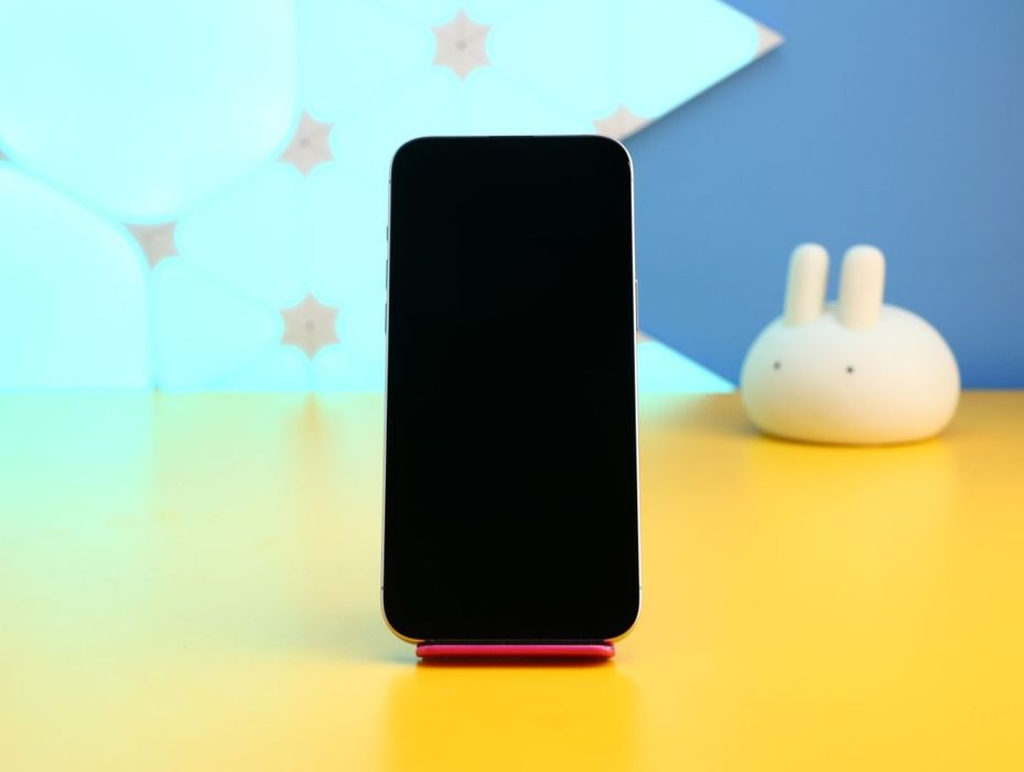 Смартфон Apple iPhone 15 Pro Max 256GB White (172063) Б/У З ГАРАНТІЄЮ