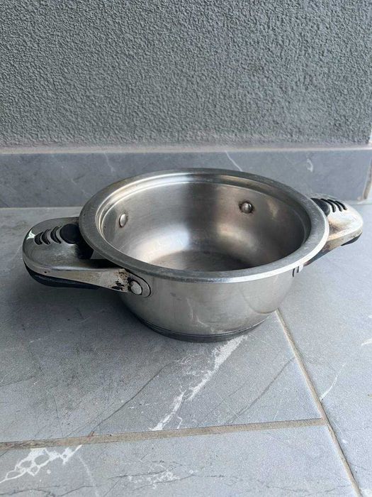 Груба і важка каструля Швейцарія