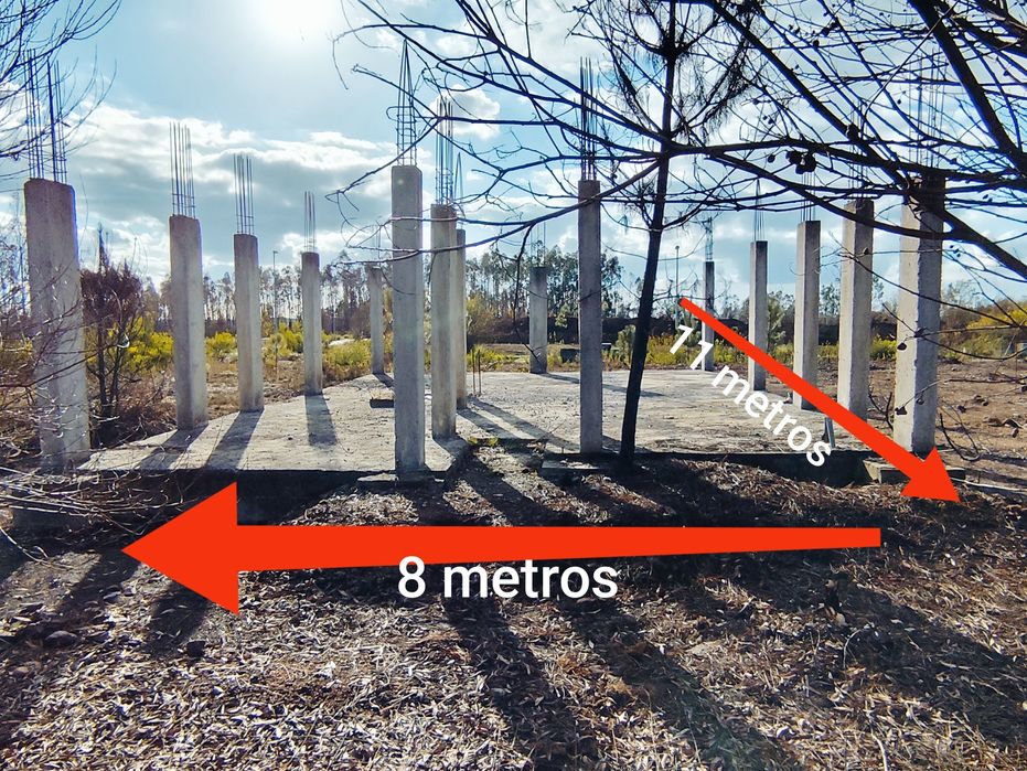 Lote à venda na urbanização Quinta da Loba