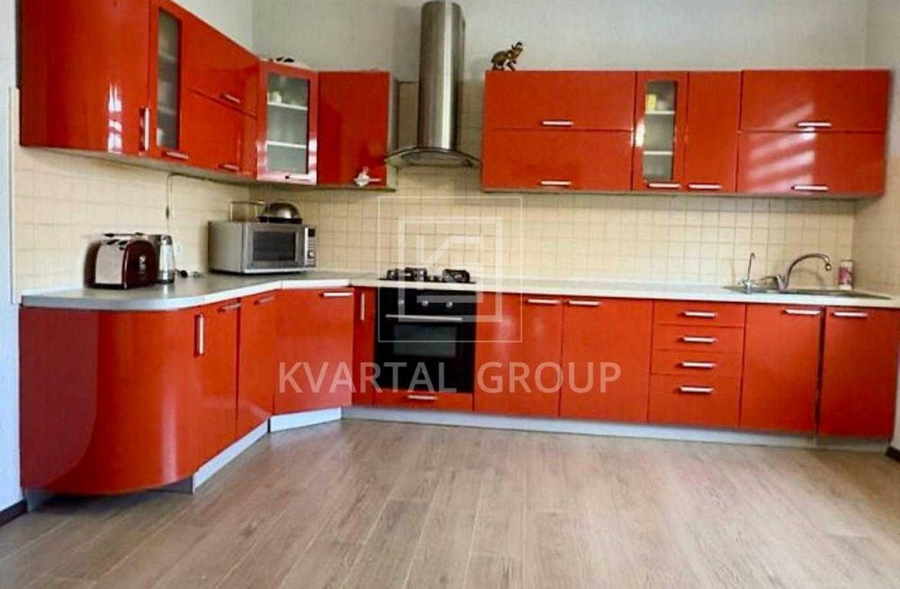 Теплий сімейний будинок 160м² з банею та садом
