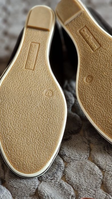 Buty czarne na klinie Nowe  37 Clara Barson.