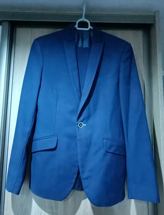 Męski/młodzieżowy  garnitur granatowy Casino Men's Fashion
