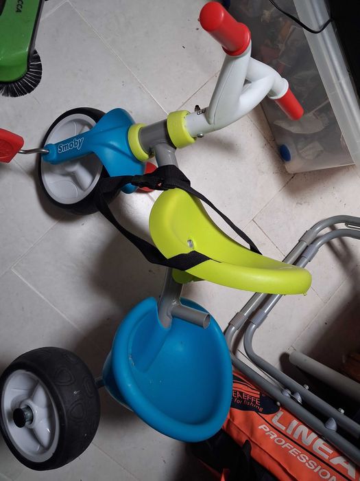 Triciclo criança