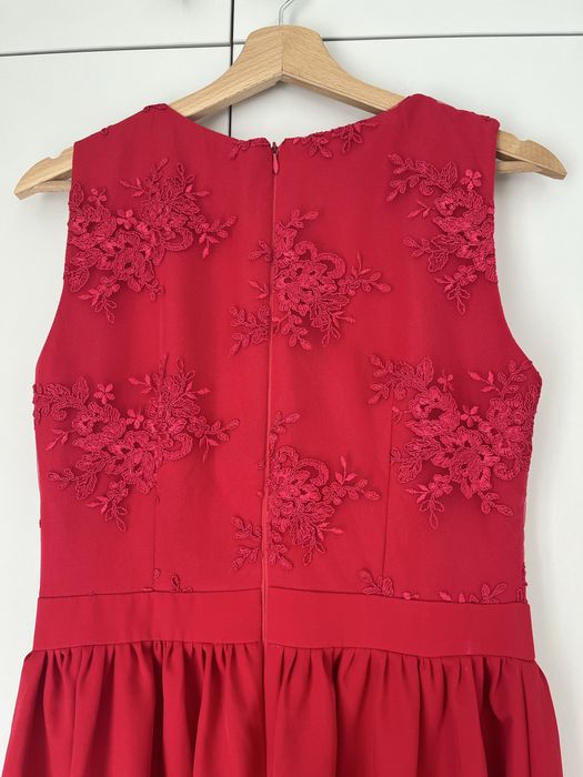 Kobieca, elegancka dluga suknia na studniówkę, połowinki, bal