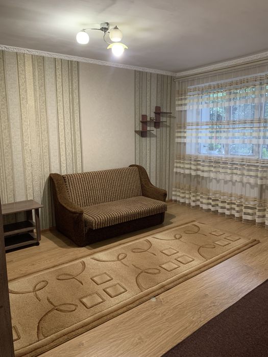 Подобова аренда однокімнатної  квартири