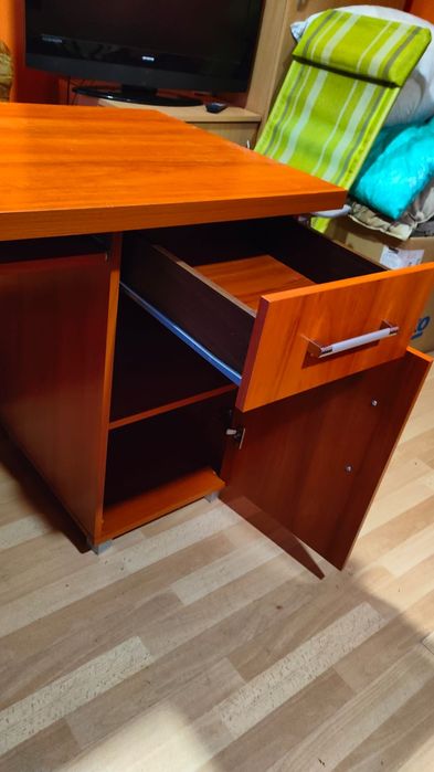 Sprzedam solidne piękne biurko