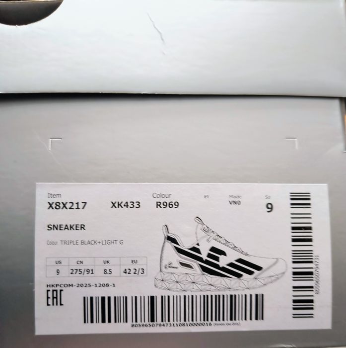 Nowe oryginalne buty Emporio Armani