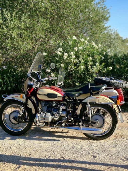 Moto Ural 750 com sidecar de 2005