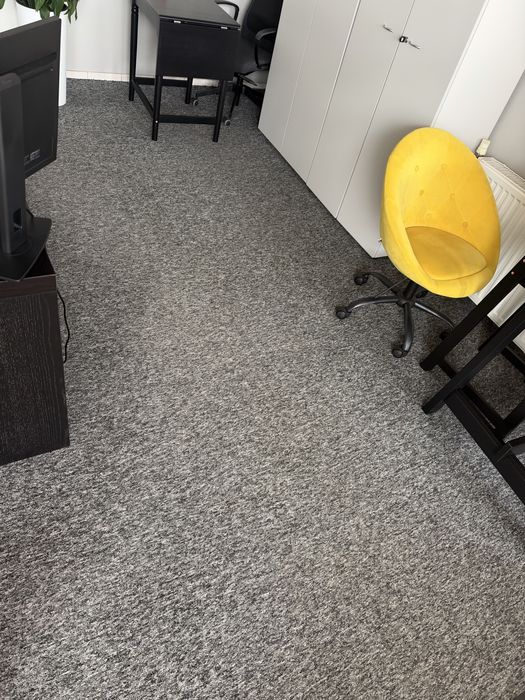 Wykładzina biurowa dywan duża 4 m szara grafit