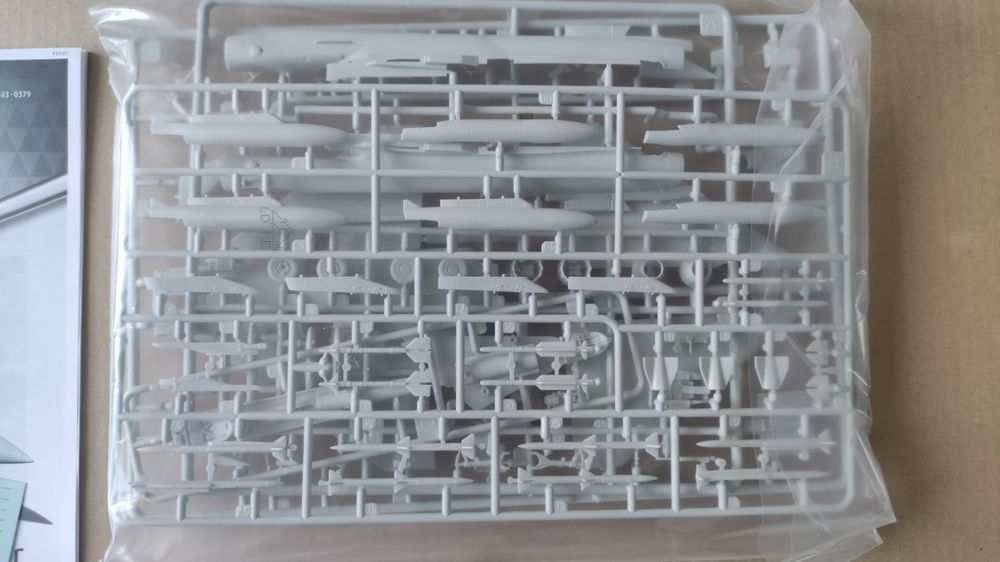 Сборная модель самолета 1:72 Eurofighter EF-2000 Luftwaffe Revell