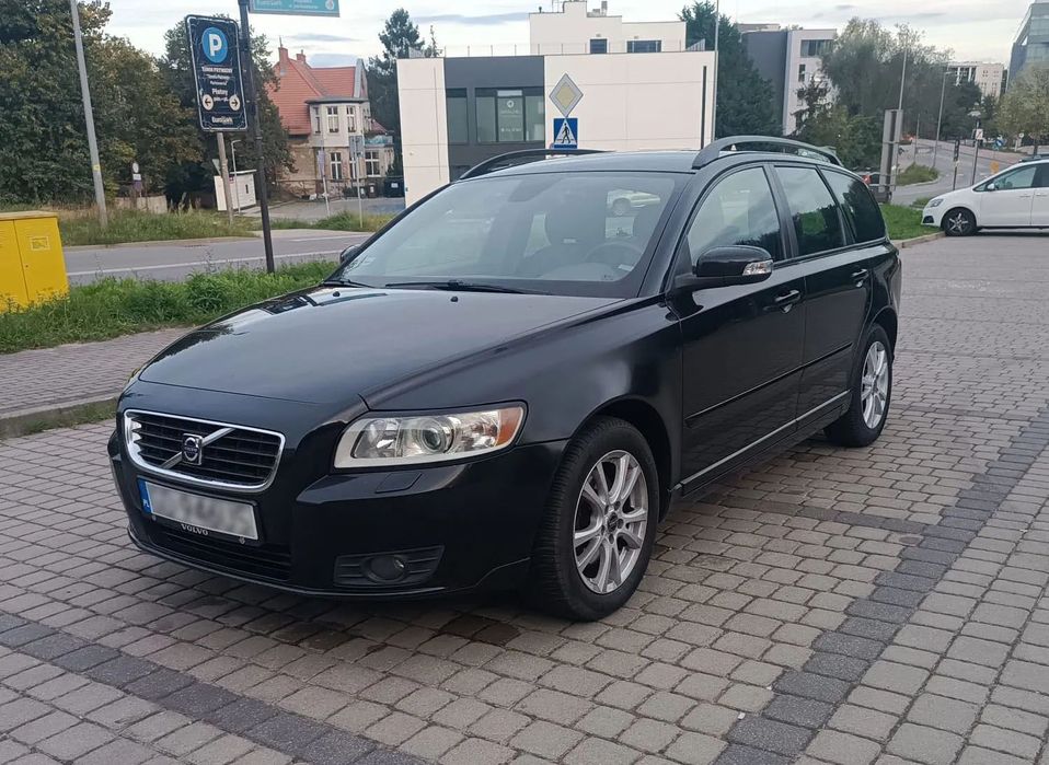 Volvo V50