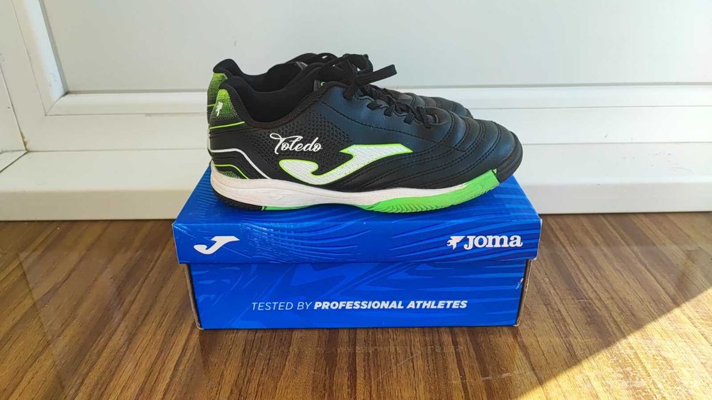 Кросівки футбольні Joma Toledo JR 2501 розмір 33