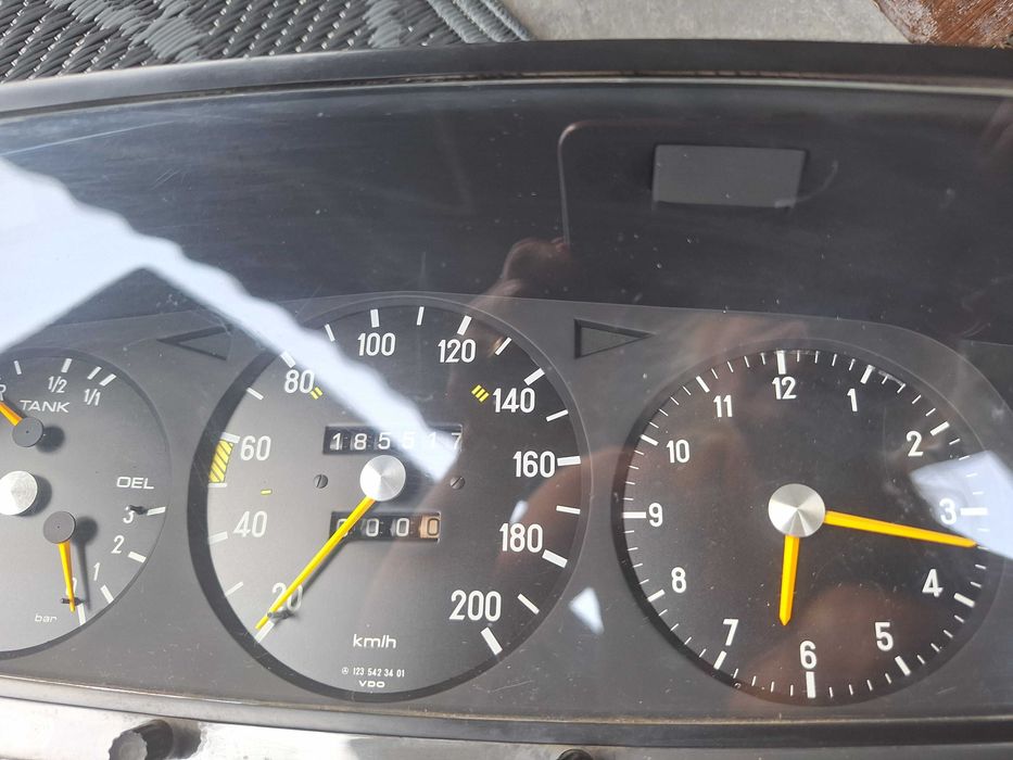 Licznik mercedes w123 230 benzyna