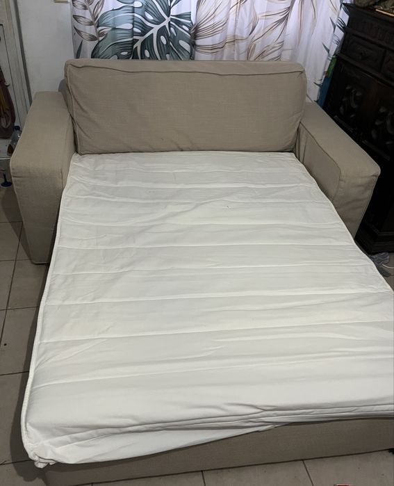 Sofa cama em tecido beje