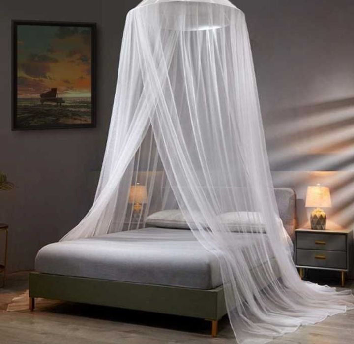 Moskitiera nad łóżko