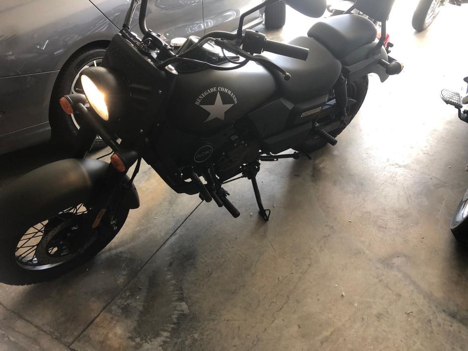 Moto UM Renegade