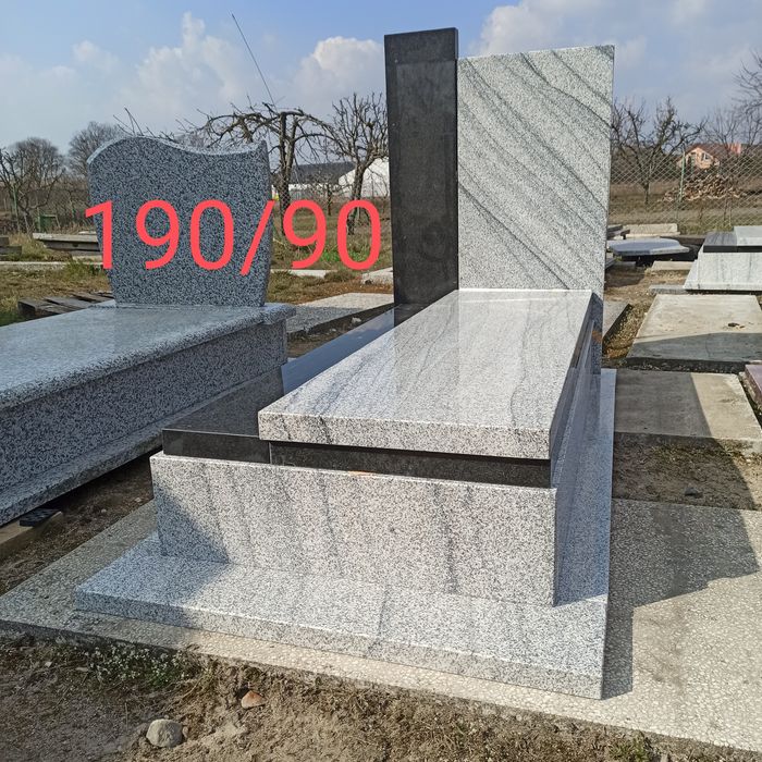 Nagrobki granitowe