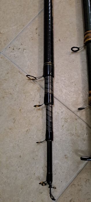 Varios artigos de pesca