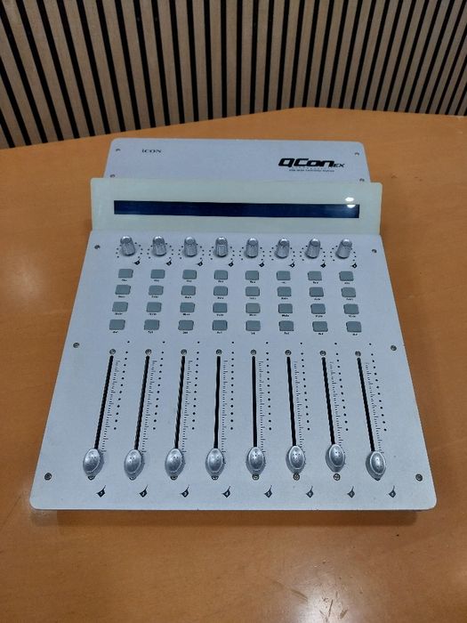 Icon Qcon Pro & Ex