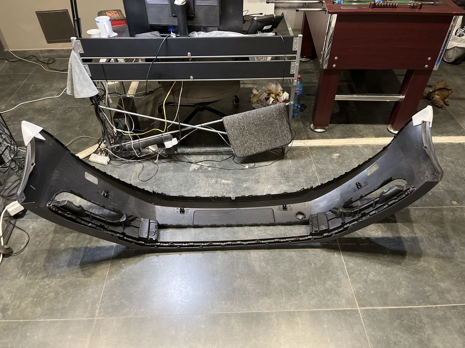 Бампер передній з ом. та парк. VW Passat B7 2010-2015 3AA807217FGRU