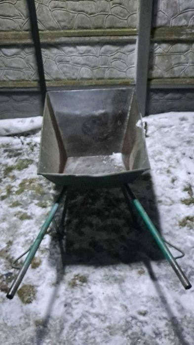 Taczki ogrodowe duże