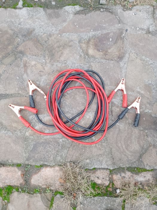 Провода високовольтні для прикурювання авто